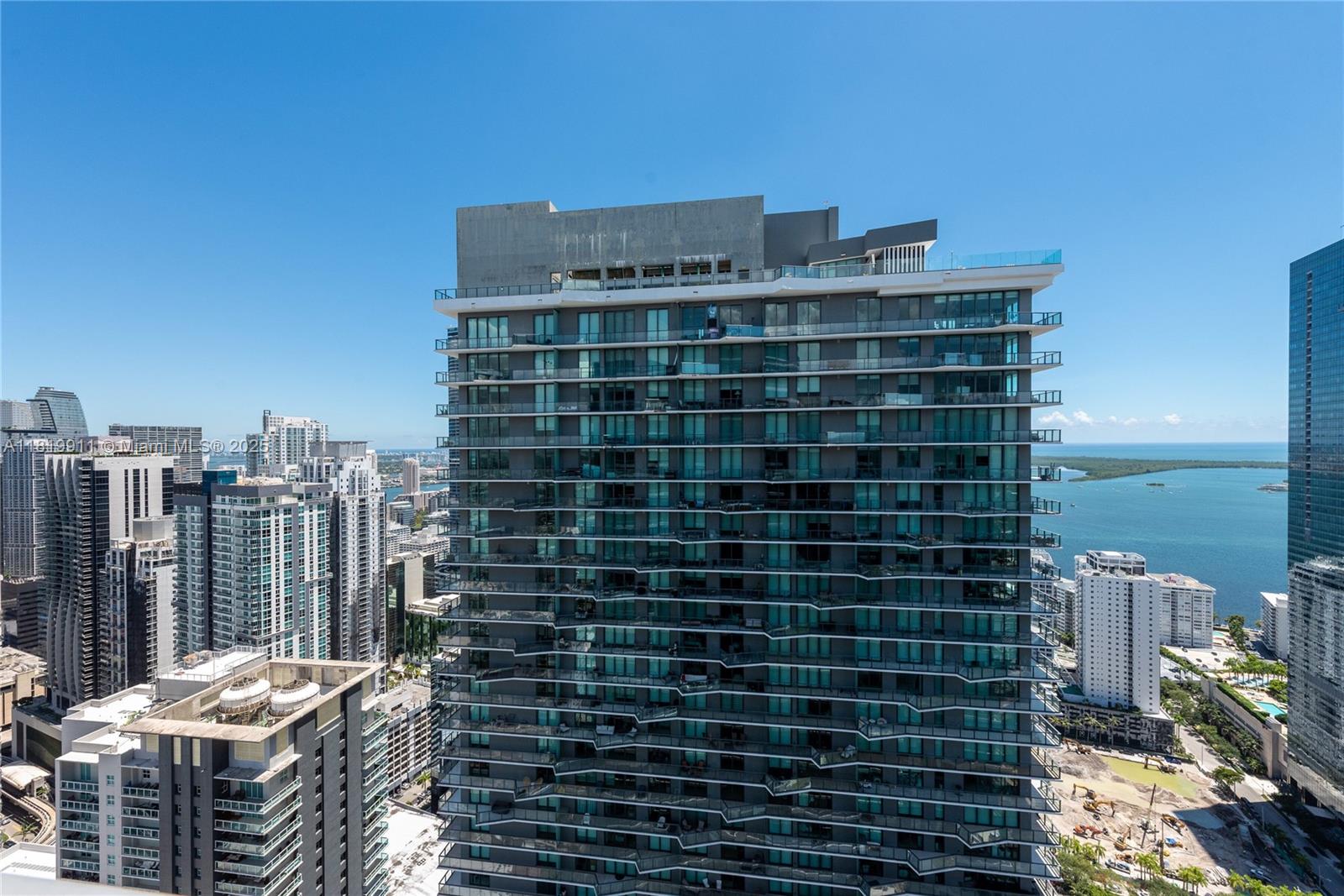 60 SW 13th St #4808, Miami FL 33130