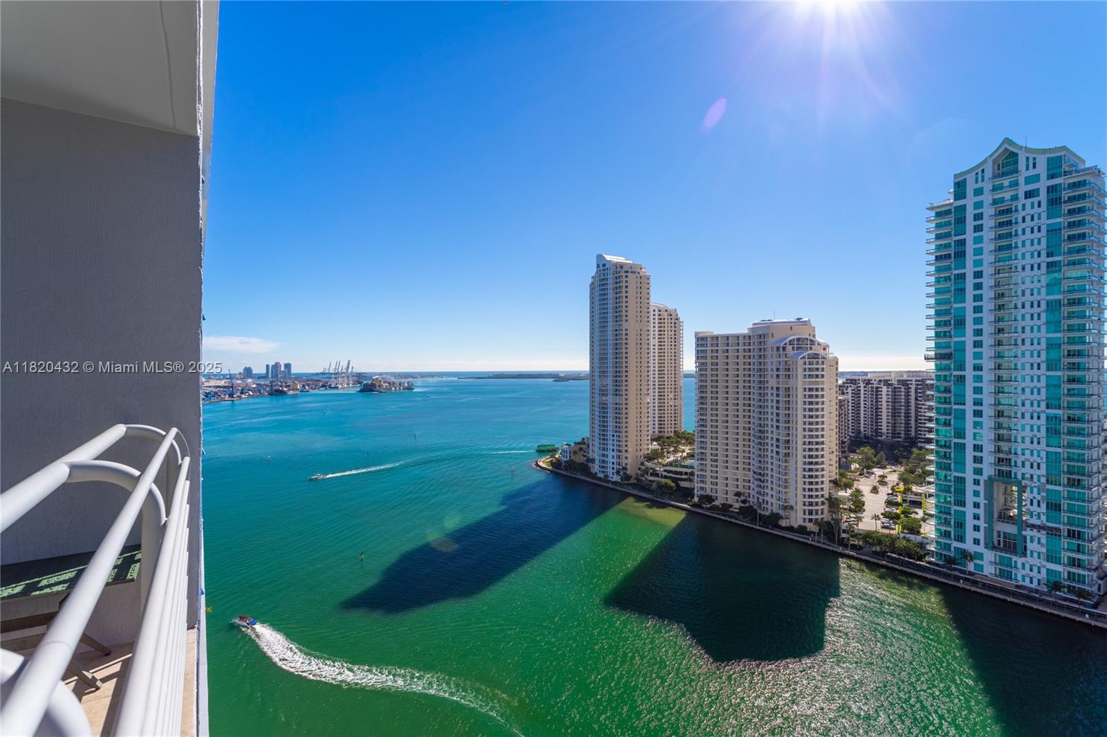 325 S Biscayne Blvd #2615, Miami FL 33131