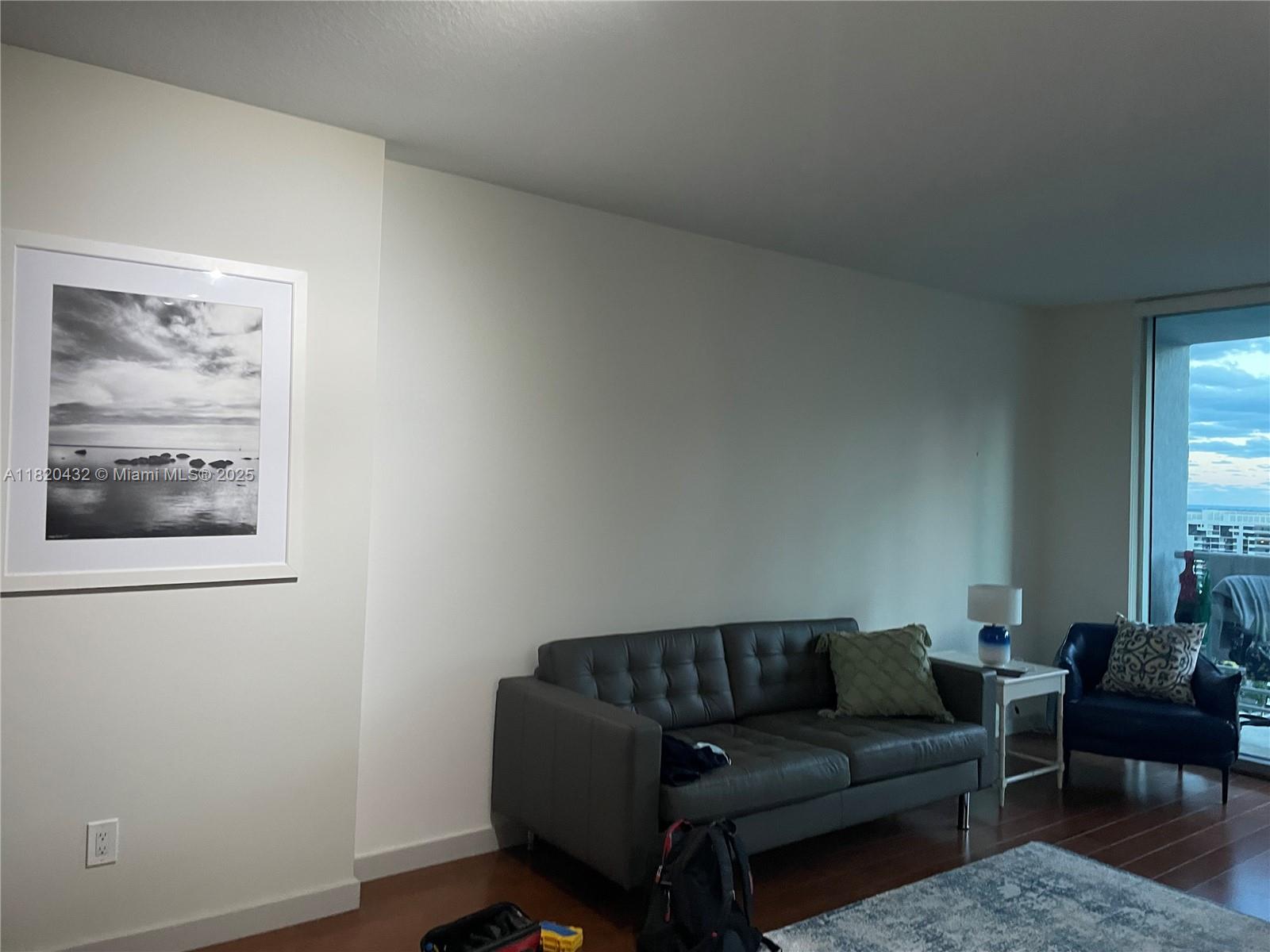 325 S Biscayne Blvd #2615, Miami FL 33131