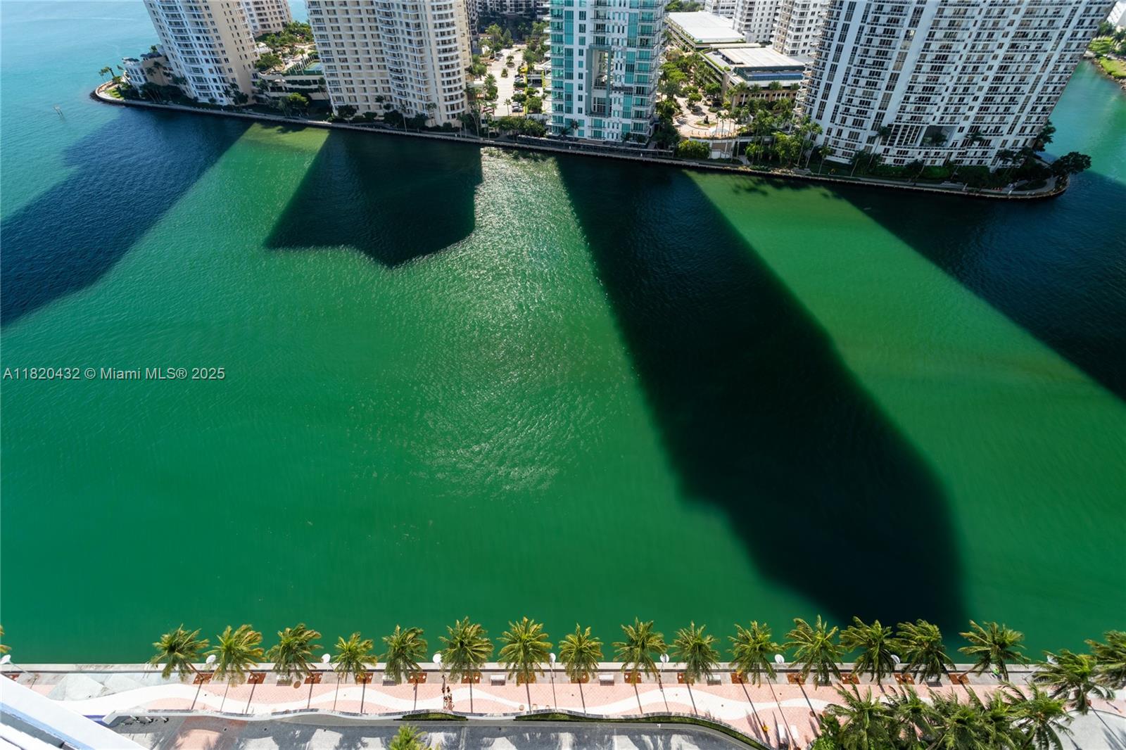 325 S Biscayne Blvd #2615, Miami FL 33131