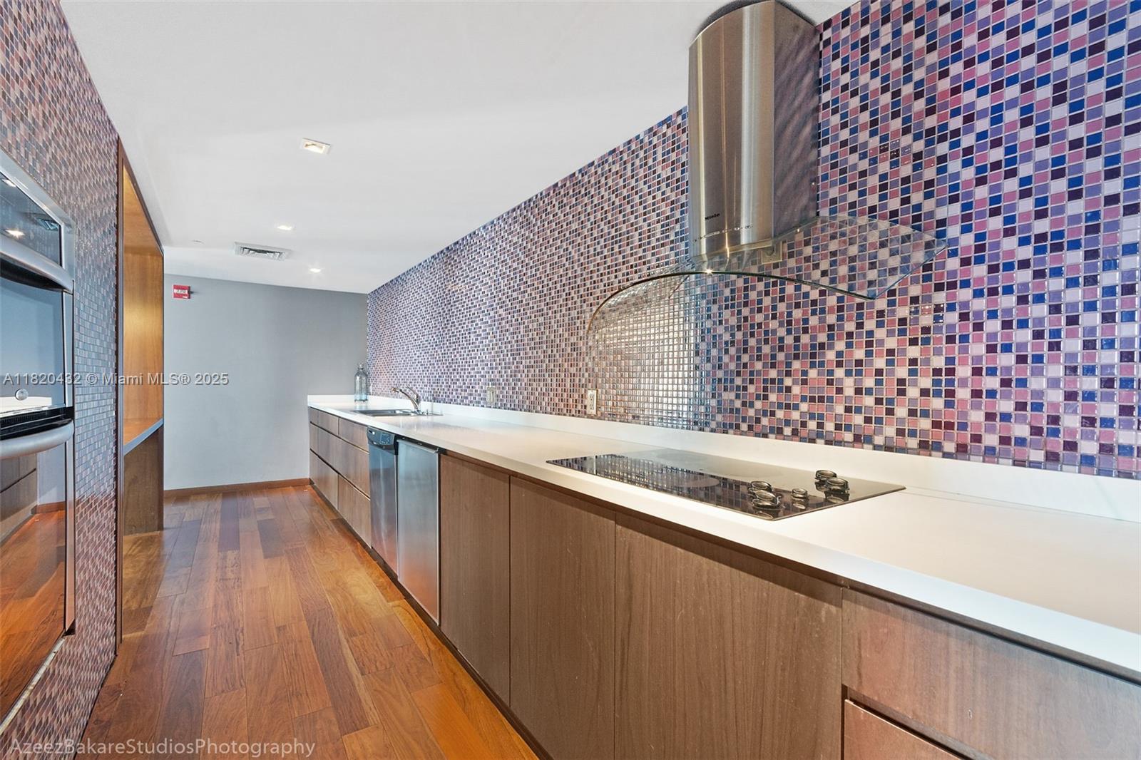 325 S Biscayne Blvd #2615, Miami FL 33131