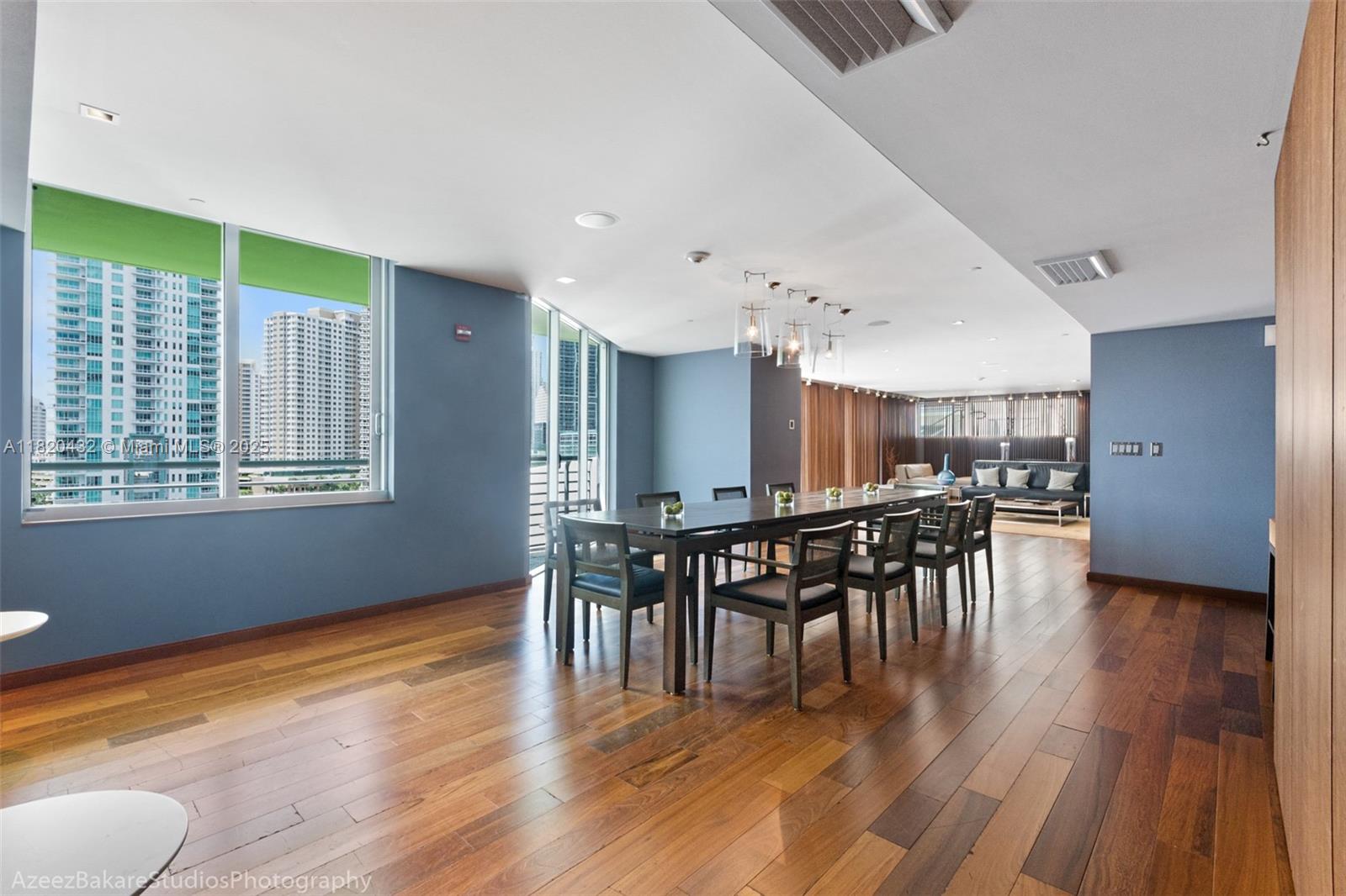 325 S Biscayne Blvd #2615, Miami FL 33131