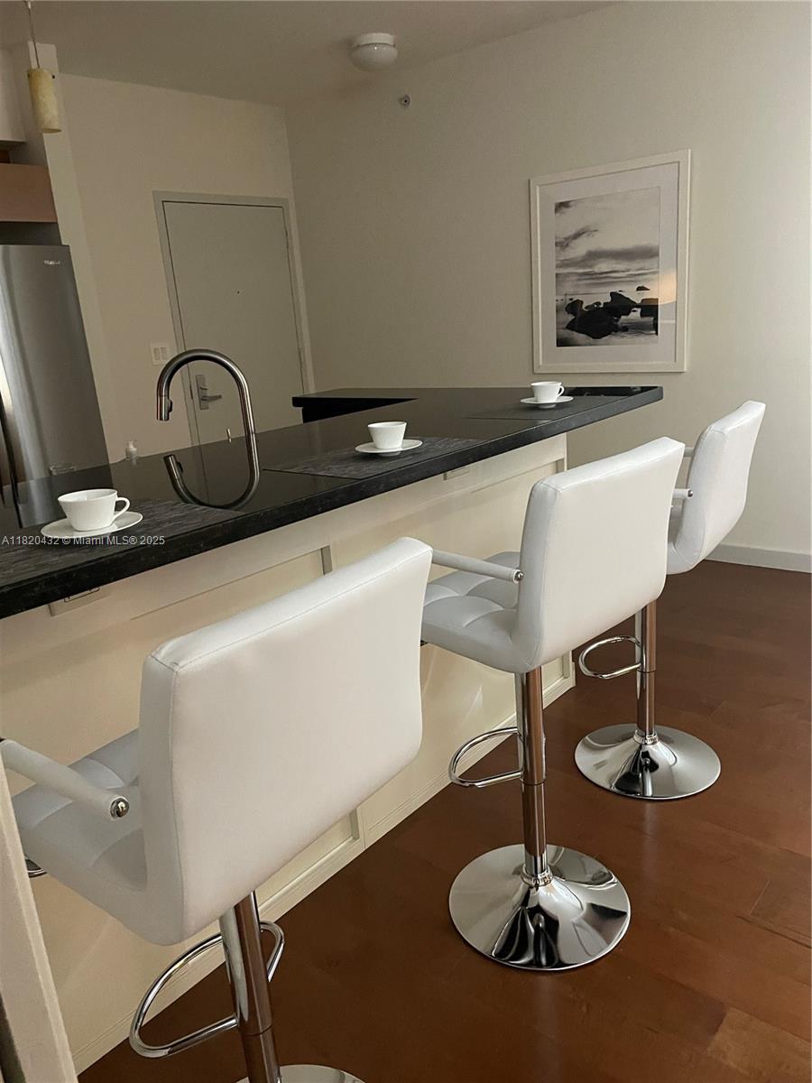 325 S Biscayne Blvd #2615, Miami FL 33131