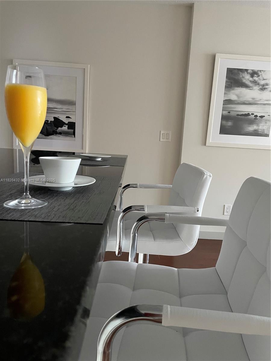 325 S Biscayne Blvd #2615, Miami FL 33131