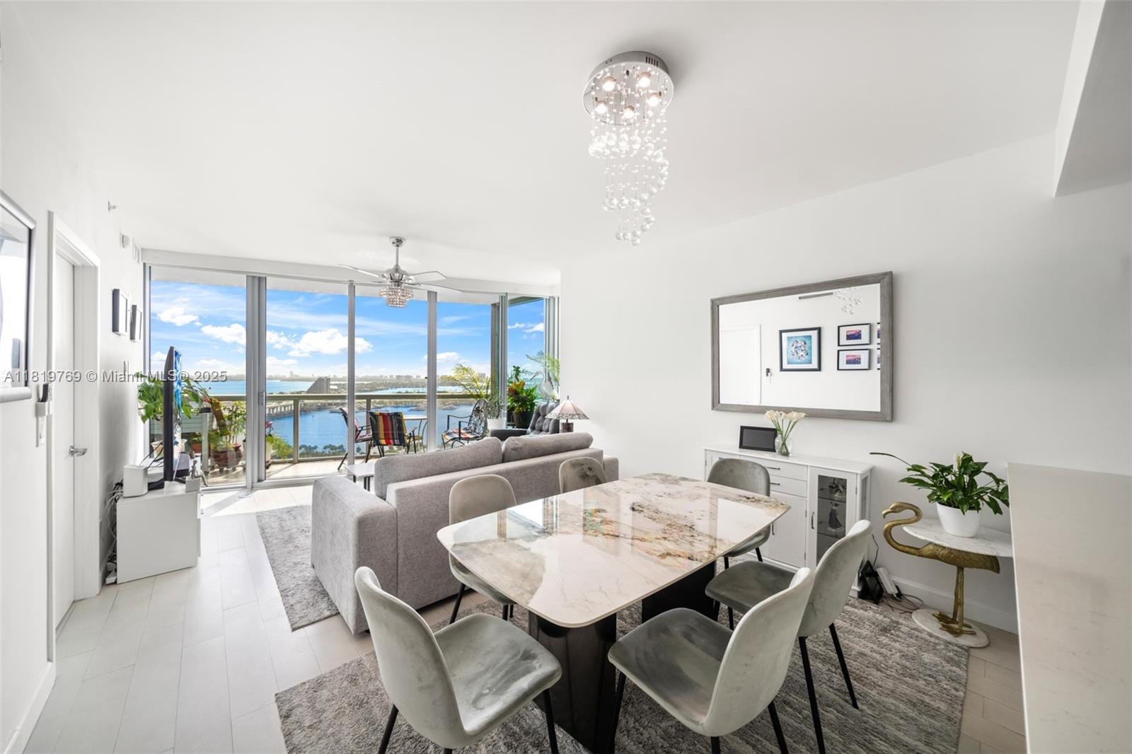 888 Biscayne Blvd #2909, Miami FL 33132