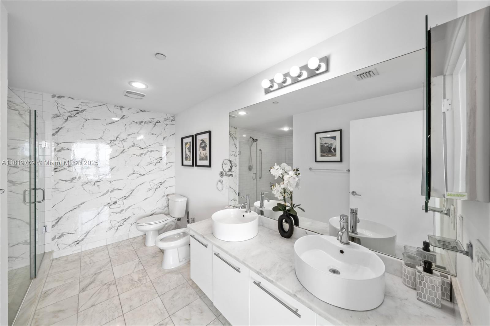 888 Biscayne Blvd #2909, Miami FL 33132