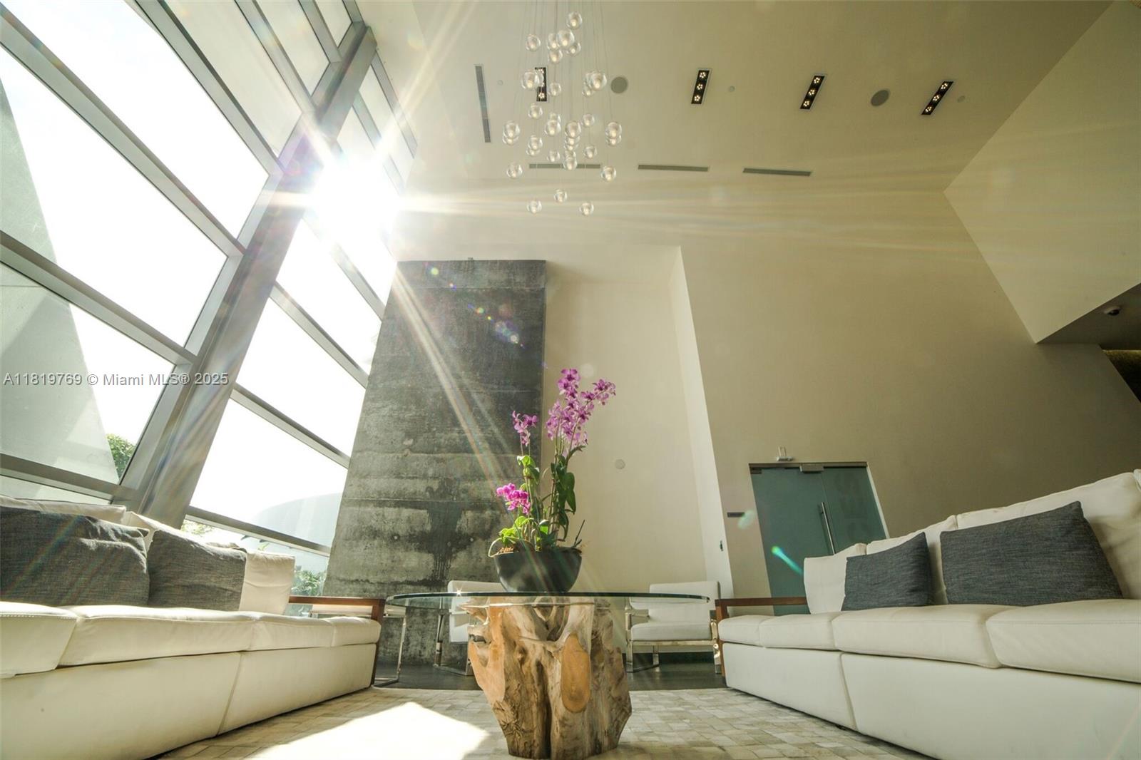 888 Biscayne Blvd #2909, Miami FL 33132