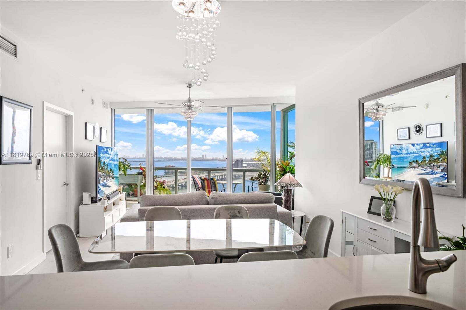 888 Biscayne Blvd #2909, Miami FL 33132