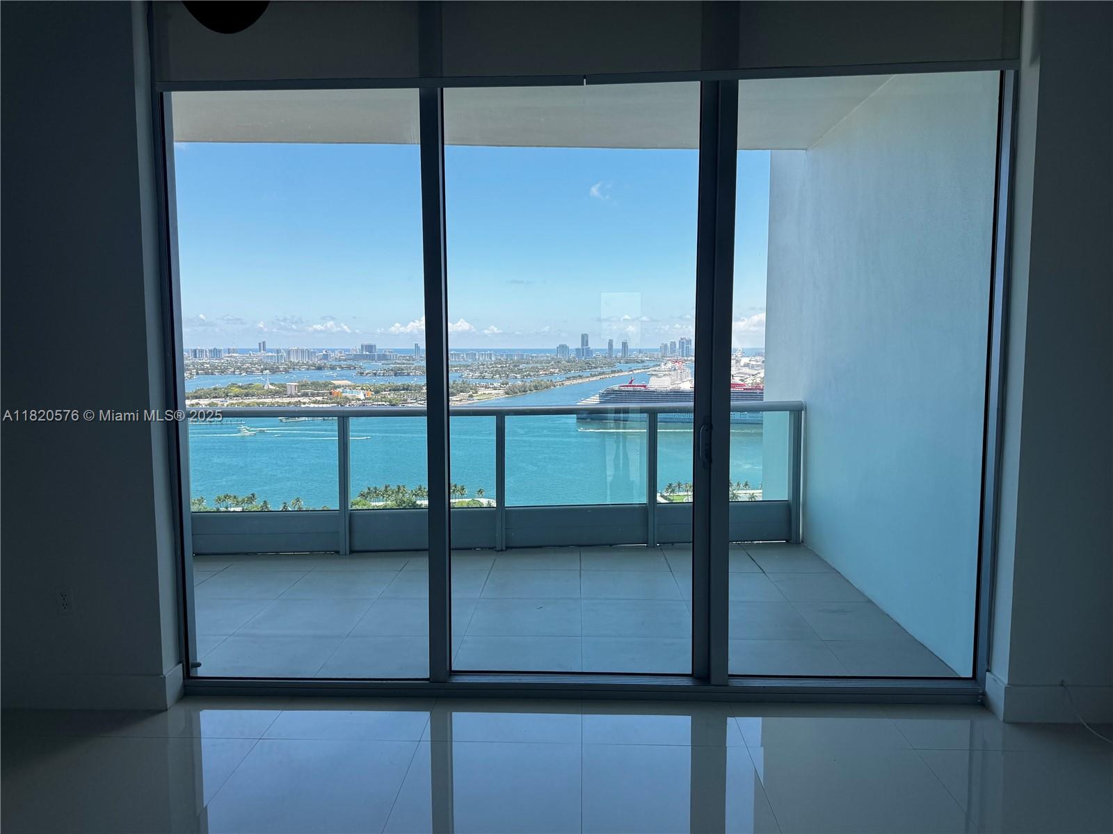 900 Biscayne Blvd #3309, Miami FL 33132