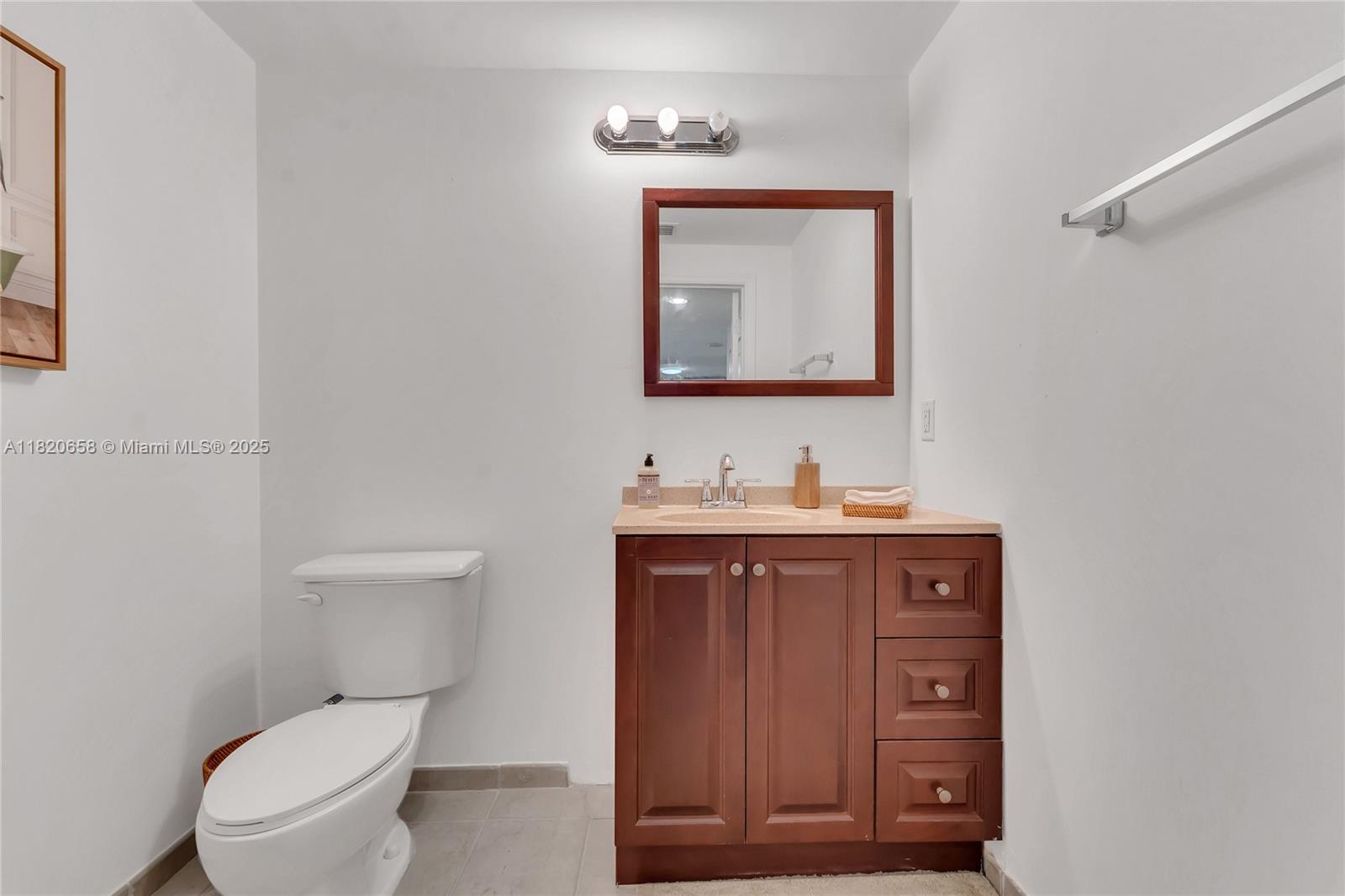 1250 S Miami Ave #2210, Miami FL 33130