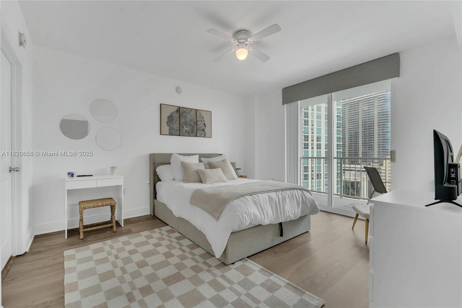 1250 S Miami Ave #2210, Miami FL 33130
