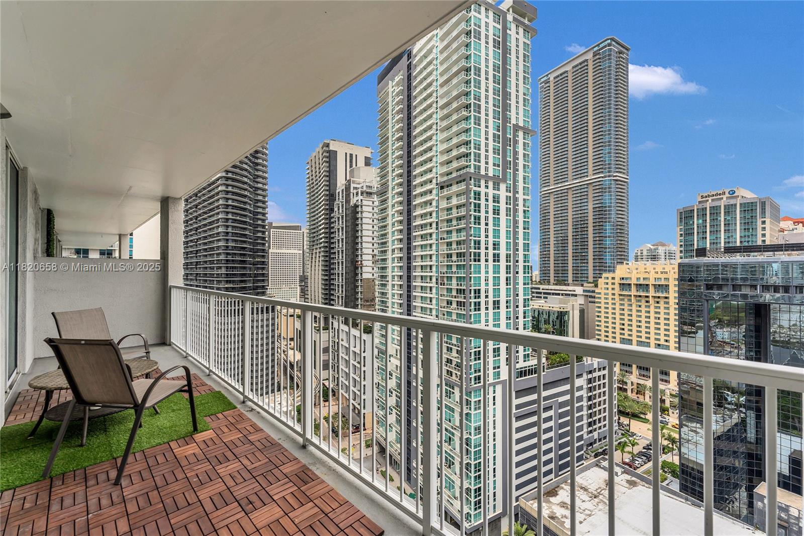 1250 S Miami Ave #2210, Miami FL 33130