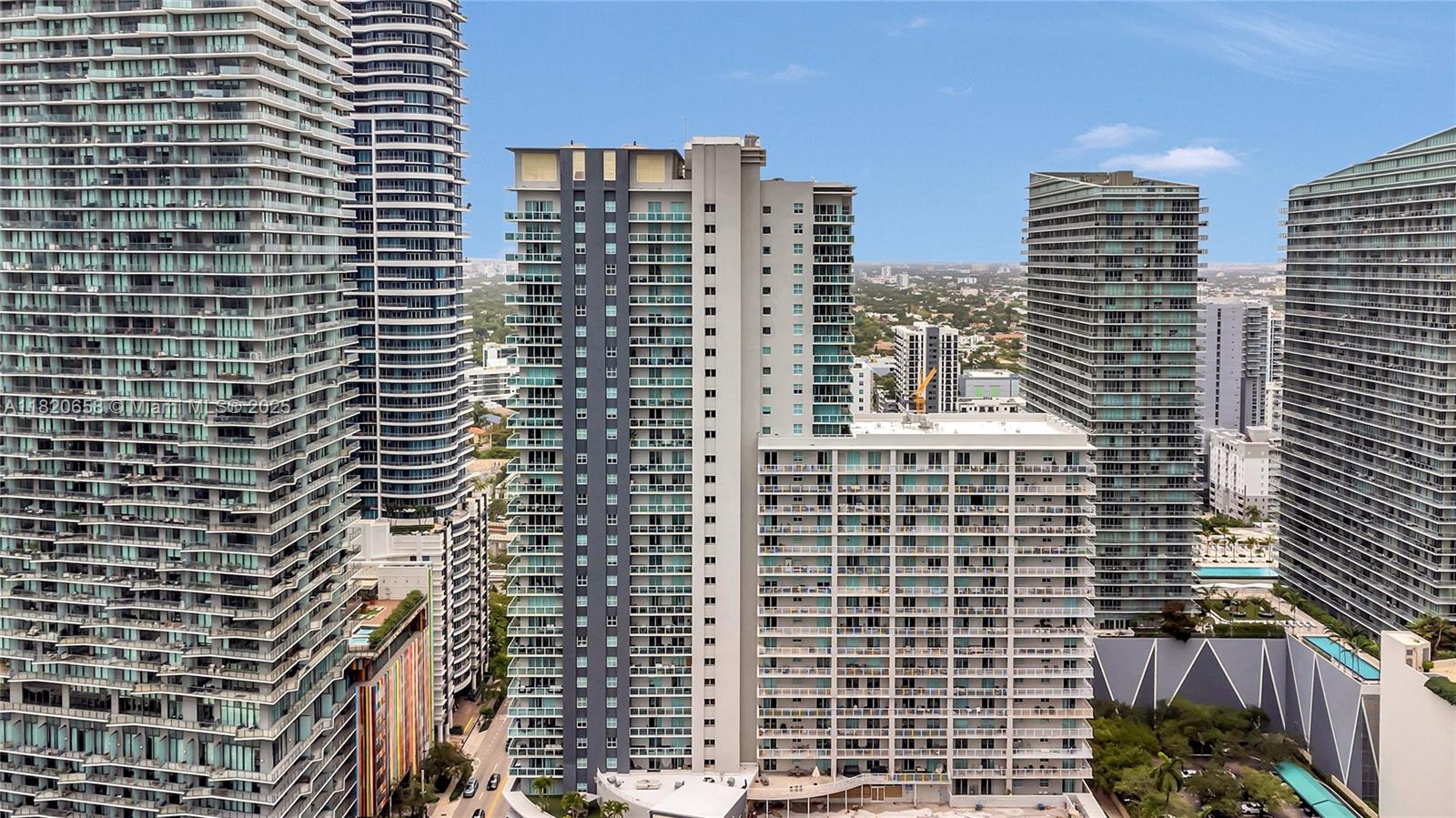 1250 S Miami Ave #2210, Miami FL 33130