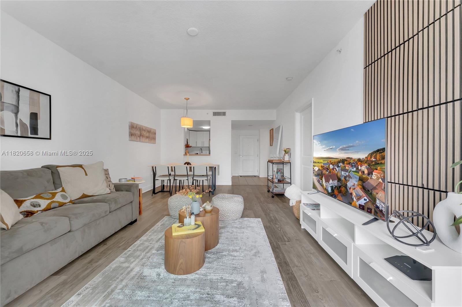1250 S Miami Ave #2210, Miami FL 33130