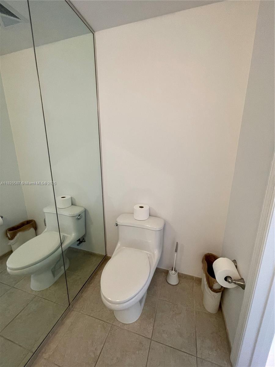 60 SW 13th St #2606, Miami FL 33130