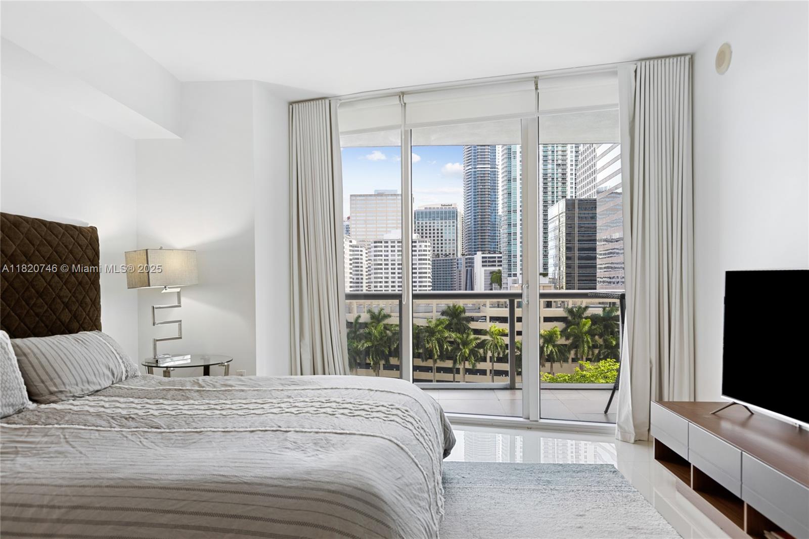 495 Brickell Ave #905, Miami FL 33131