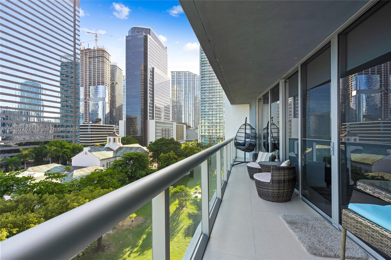 495 Brickell Ave #905, Miami FL 33131