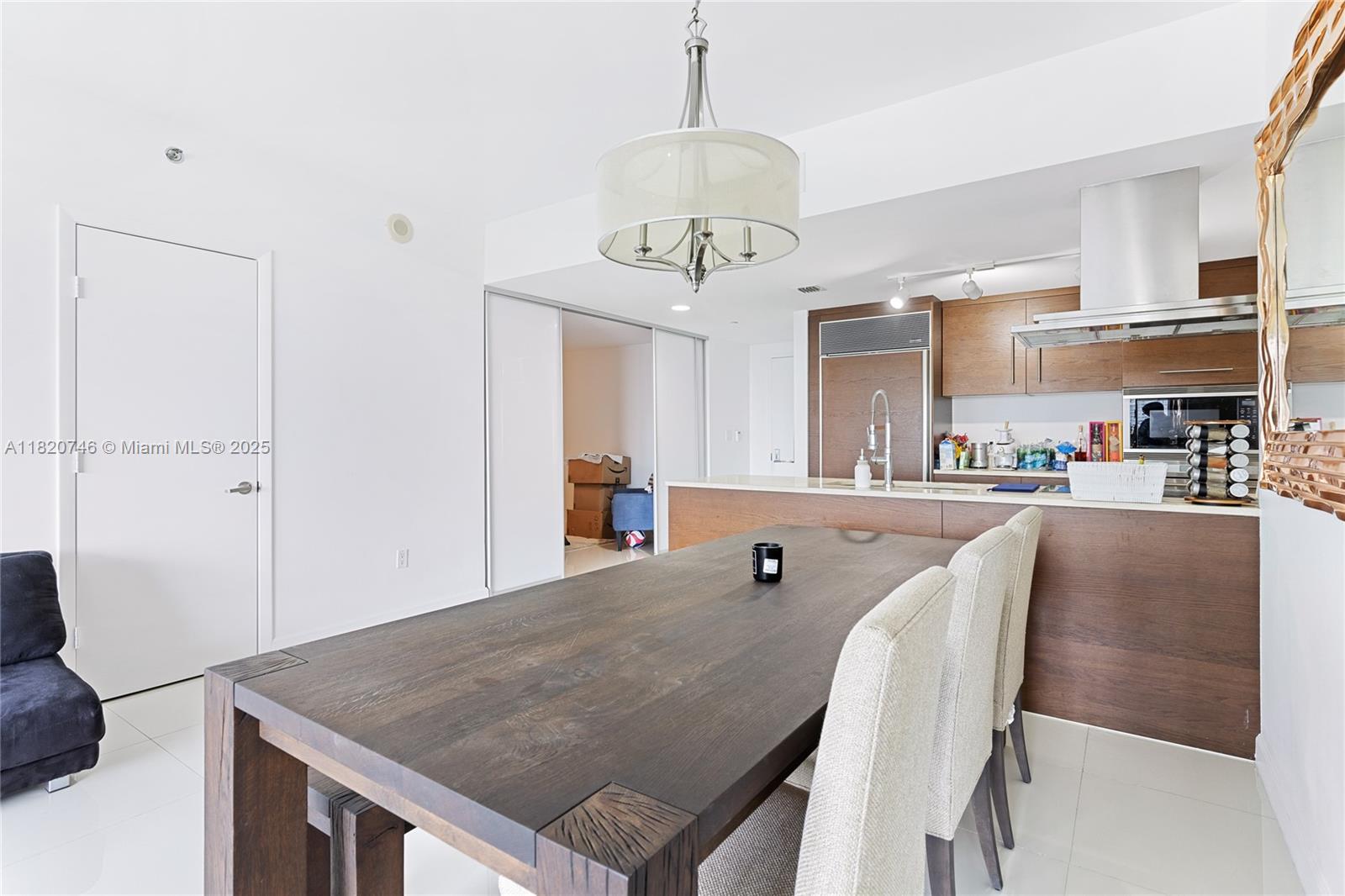 495 Brickell Ave #905, Miami FL 33131