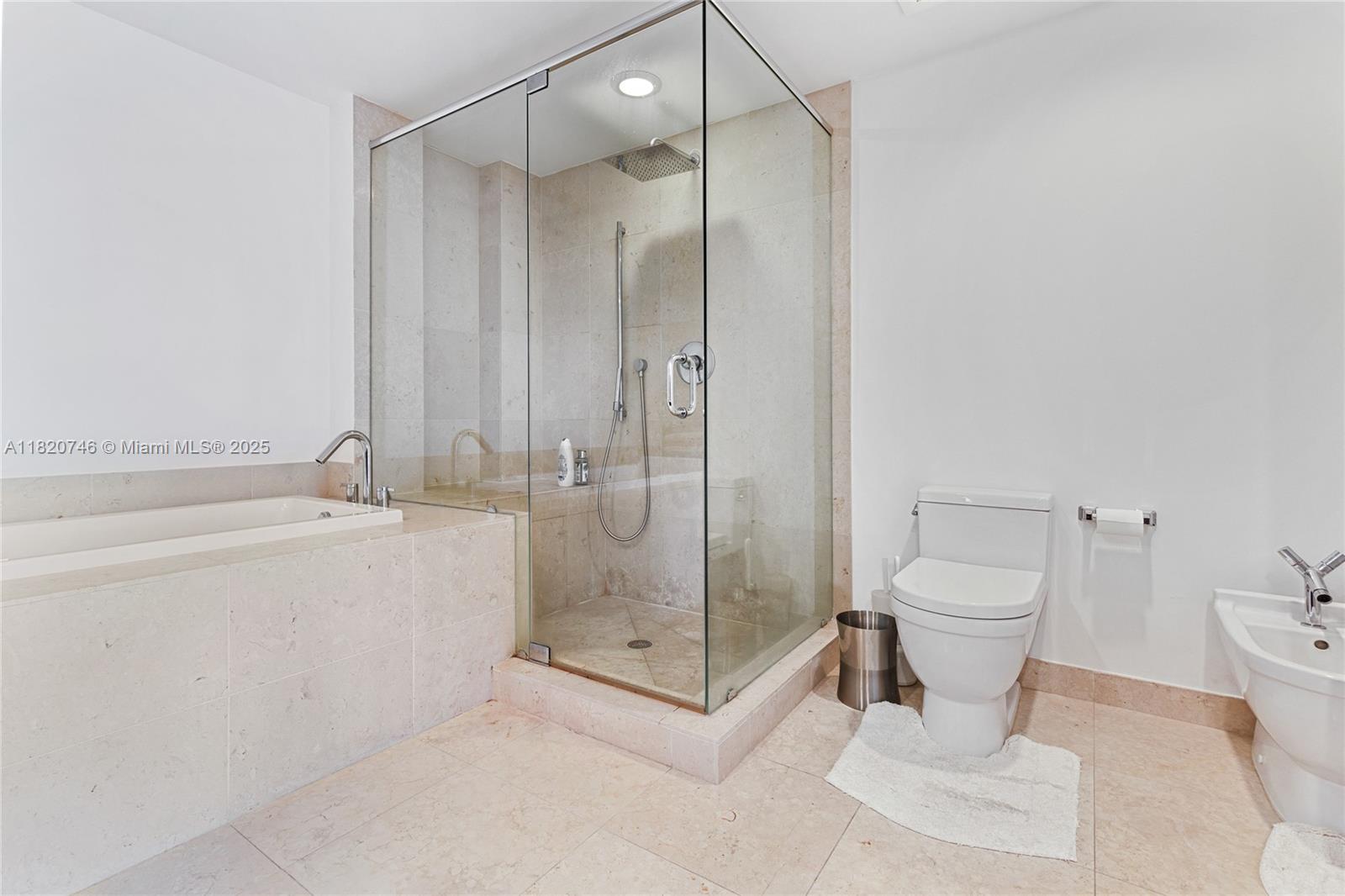 495 Brickell Ave #905, Miami FL 33131