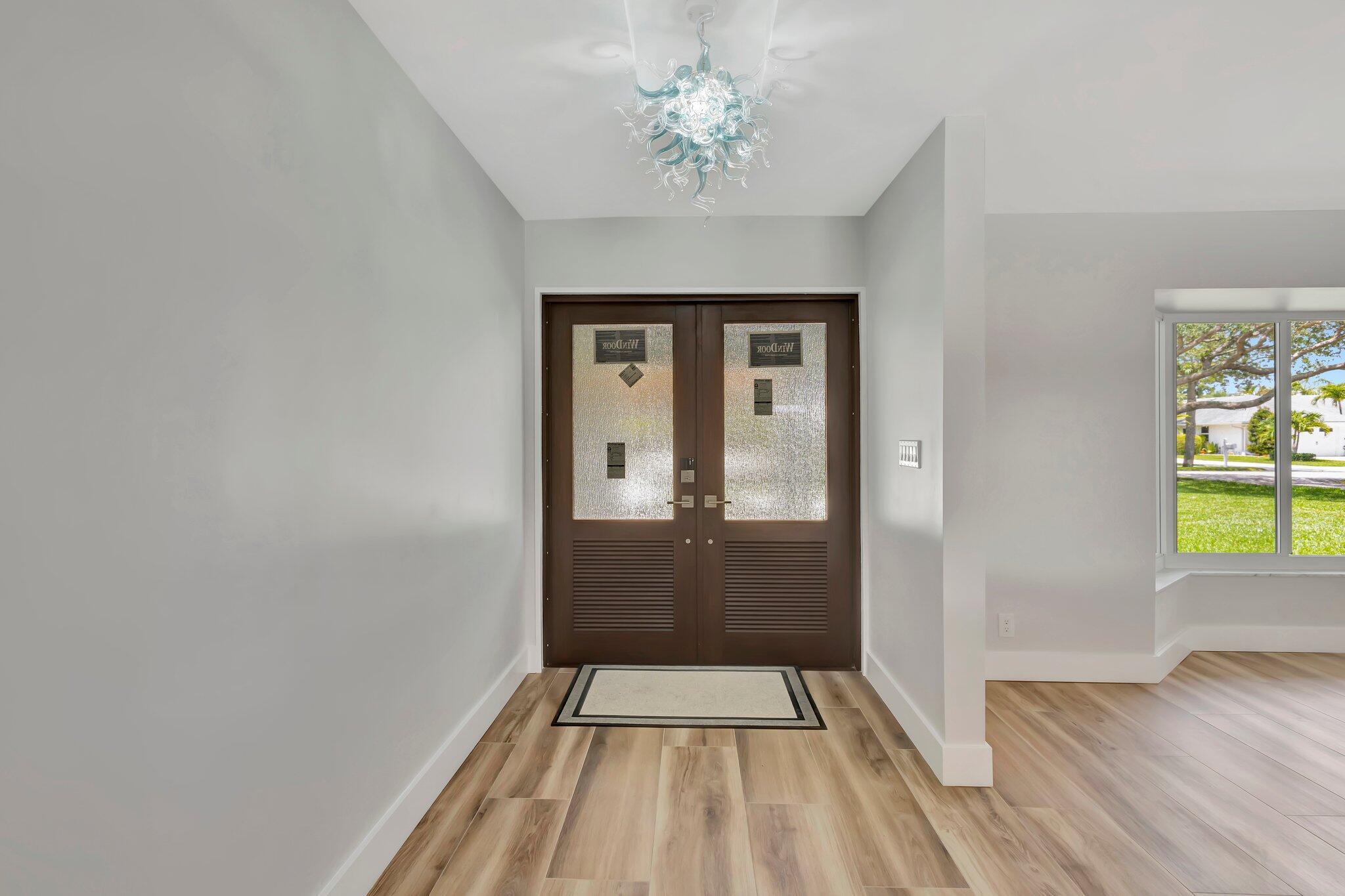 Image to showcase the property located at 351 Country Club