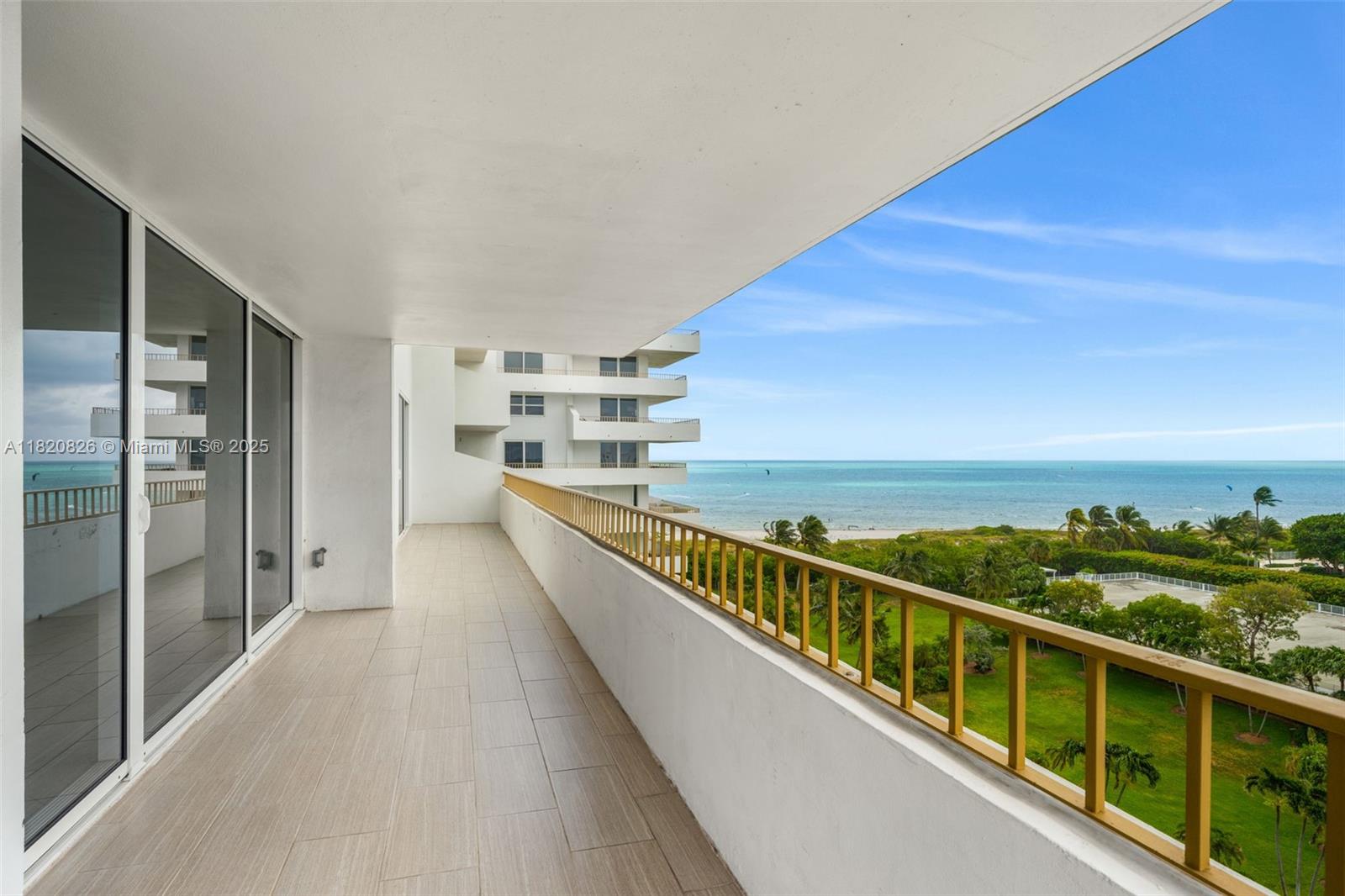 177 Ocean Lane Dr #915, Key Biscayne FL 33149