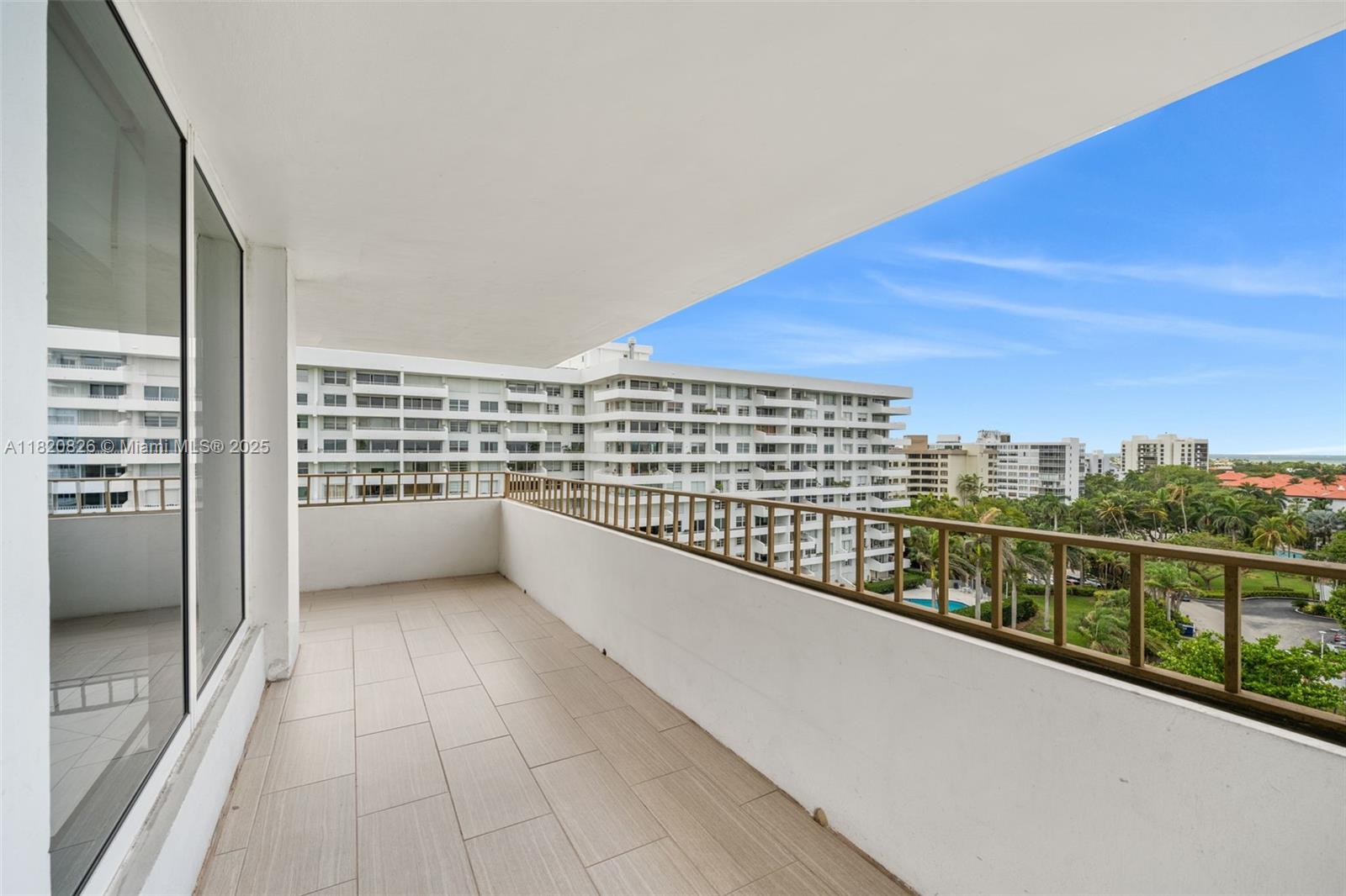 177 Ocean Lane Dr #915, Key Biscayne FL 33149