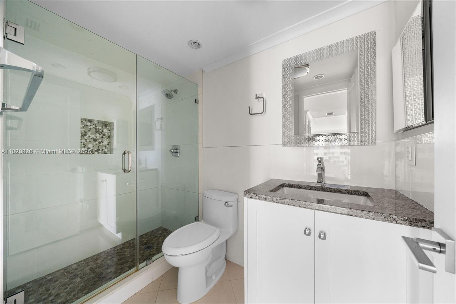 177 Ocean Lane Dr #915, Key Biscayne FL 33149
