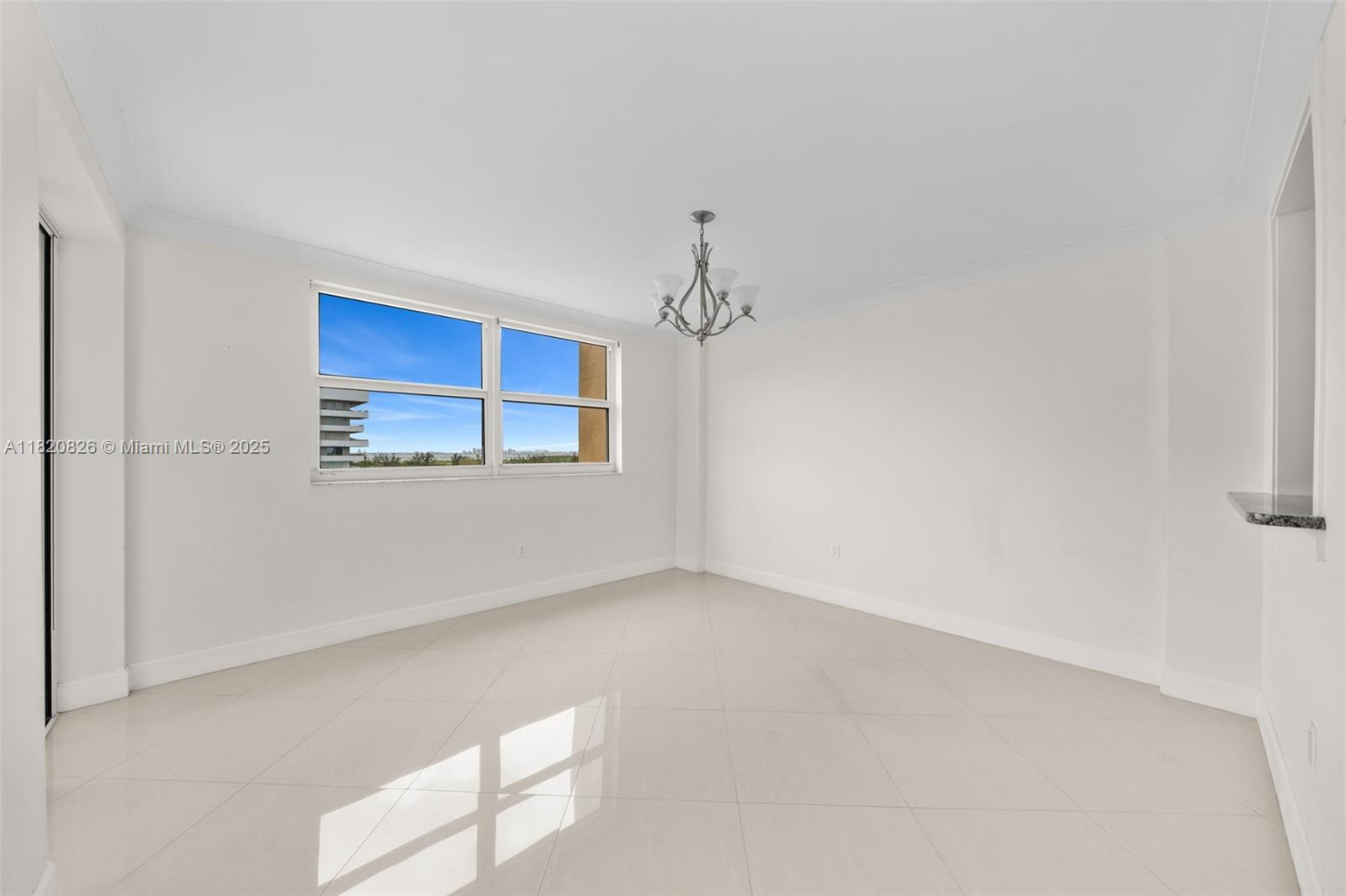 177 Ocean Lane Dr #915, Key Biscayne FL 33149