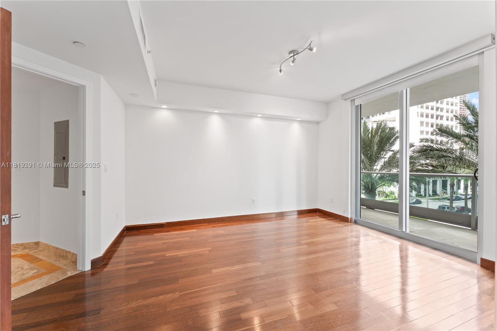 1331 Brickell Bay Dr #308, Miami FL 33131