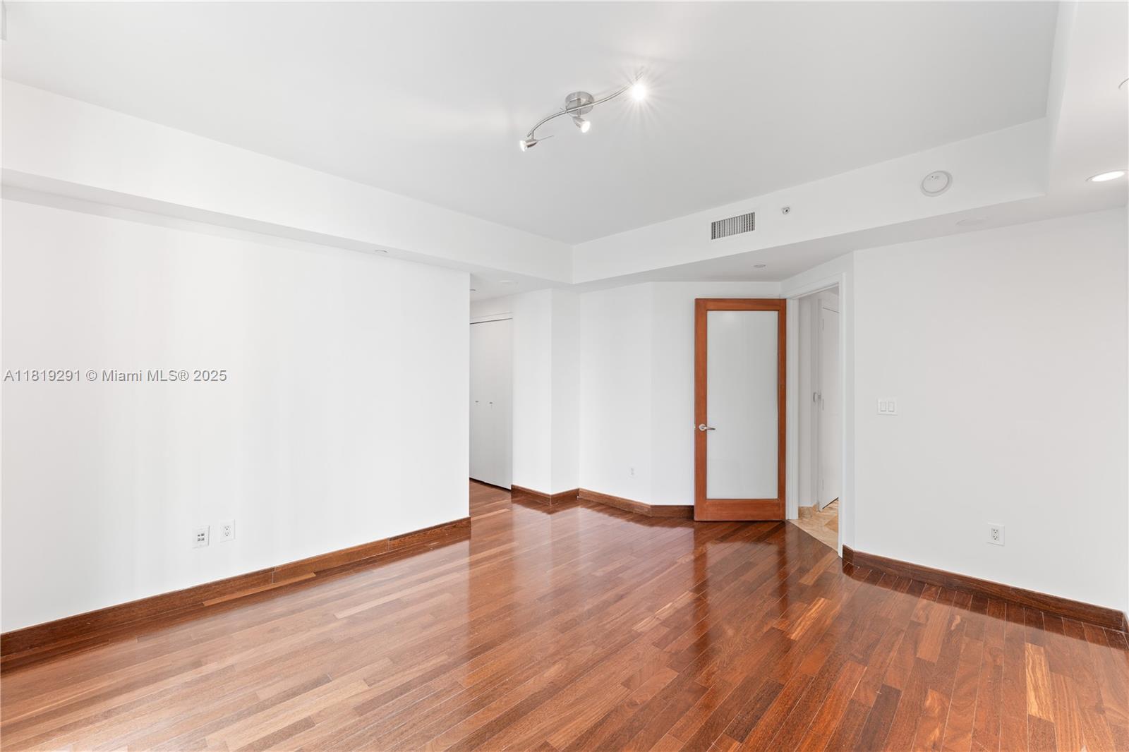 1331 Brickell Bay Dr #308, Miami FL 33131