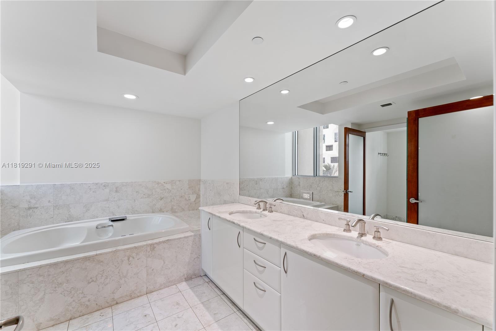1331 Brickell Bay Dr #308, Miami FL 33131