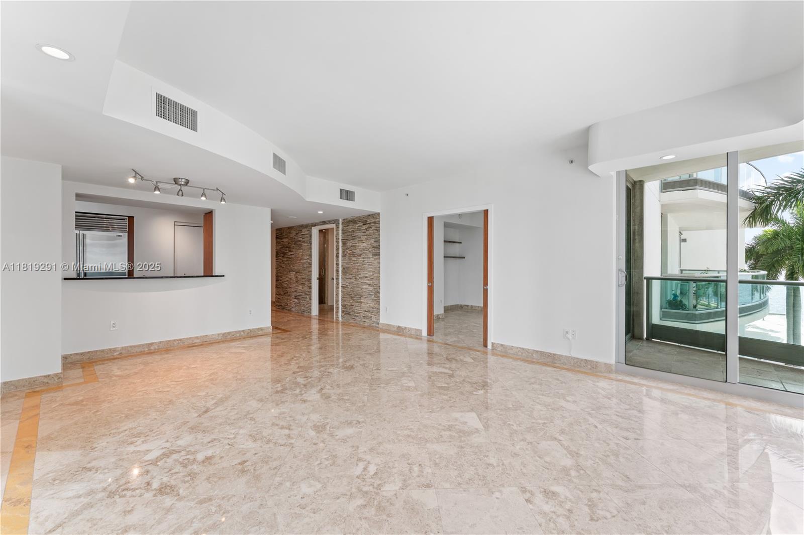 1331 Brickell Bay Dr #308, Miami FL 33131