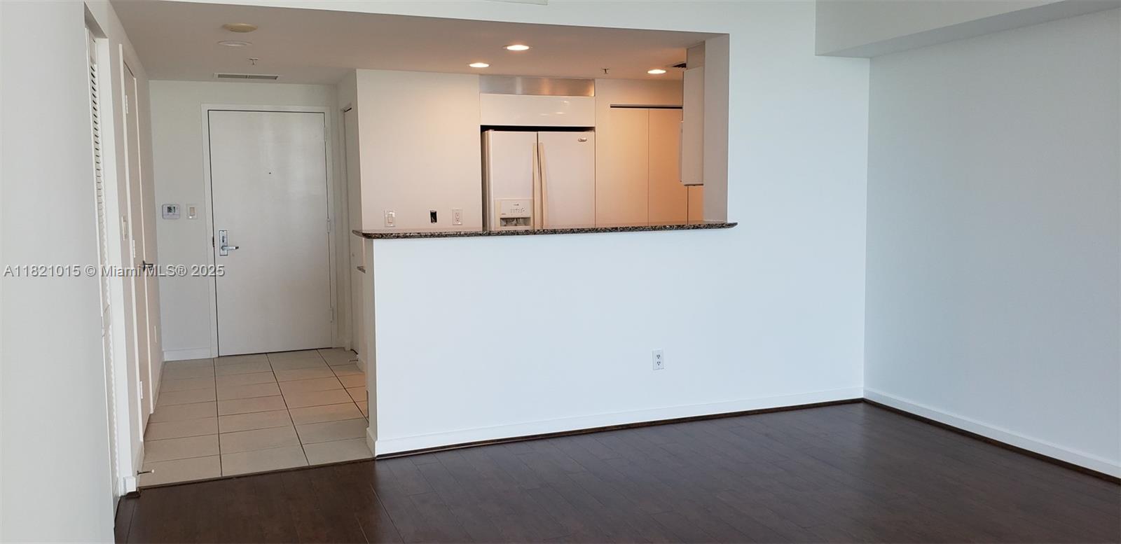 325 S Biscayne Blvd #3120, Miami FL 33131
