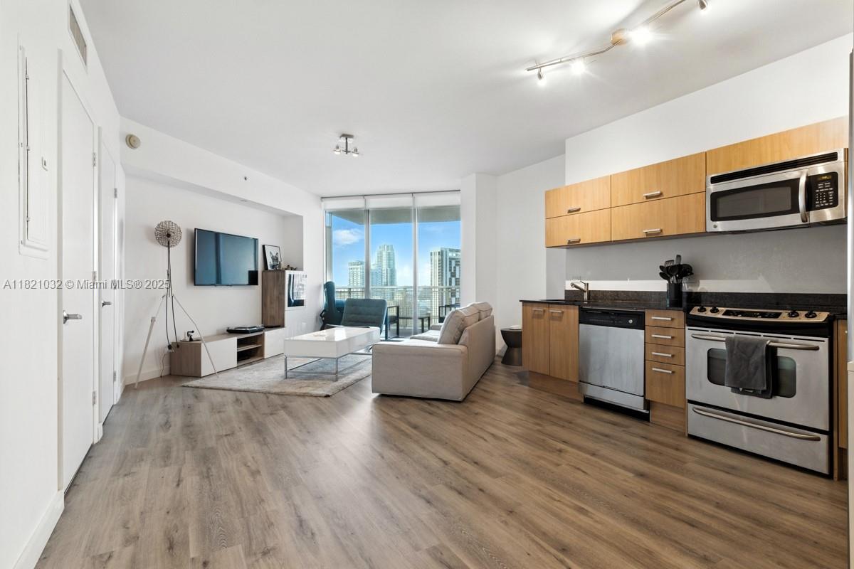 350 S Miami Ave #3207, Miami FL 33130
