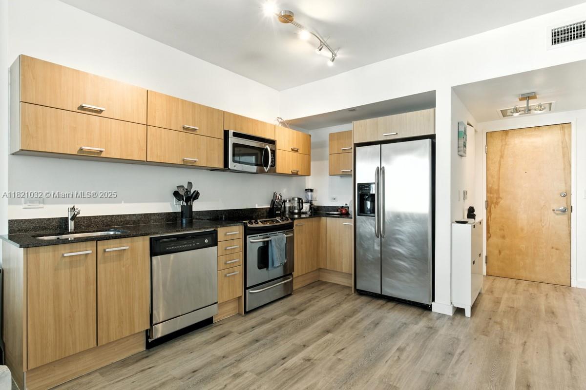 350 S Miami Ave #3207, Miami FL 33130