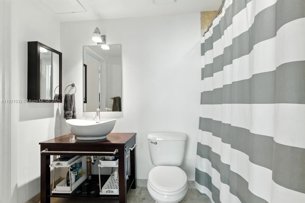 350 S Miami Ave #3207, Miami FL 33130