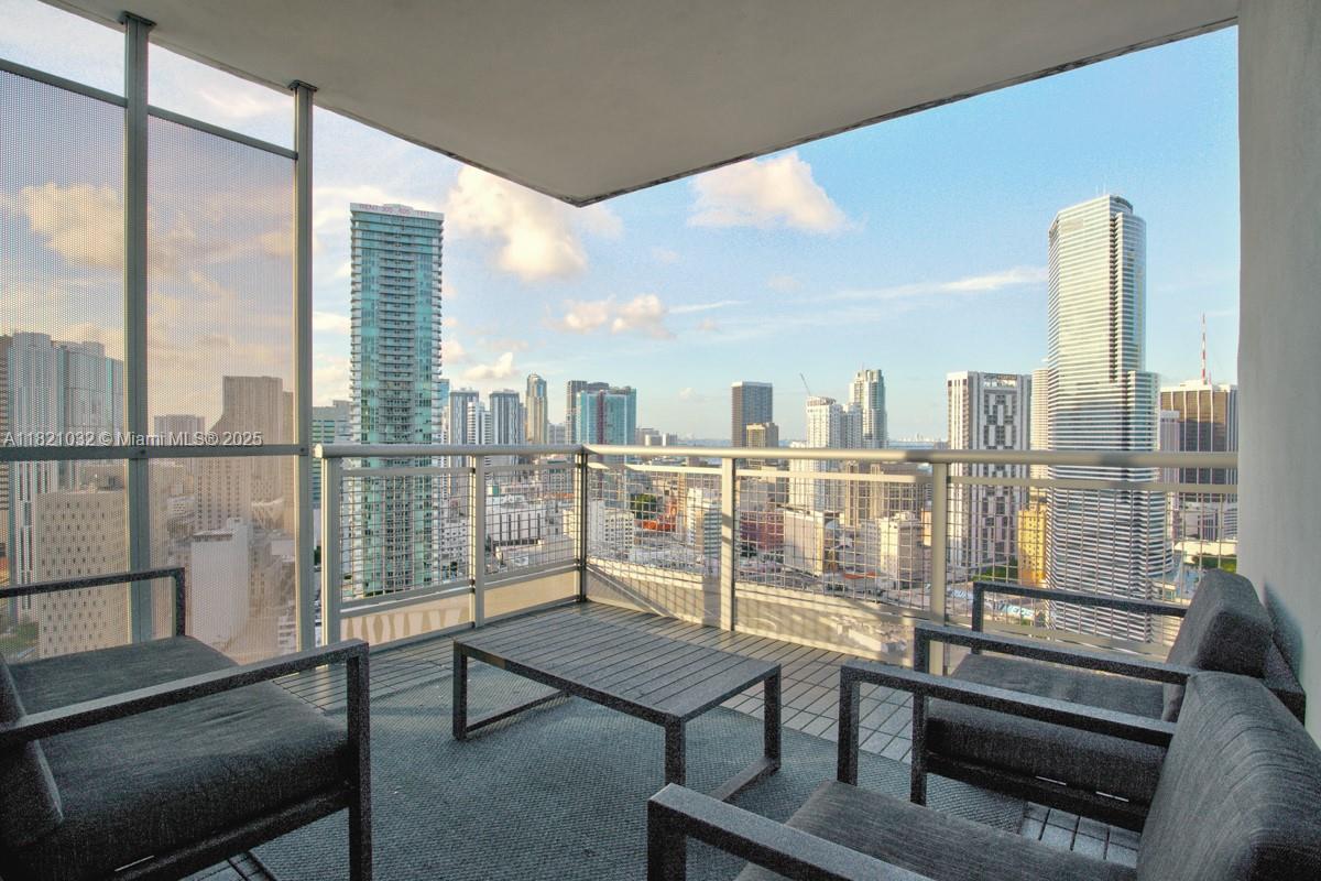 350 S Miami Ave #3207, Miami FL 33130