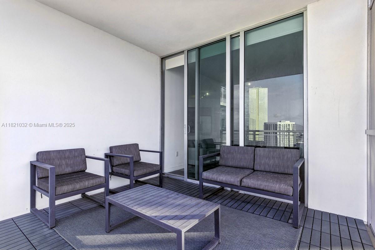 350 S Miami Ave #3207, Miami FL 33130
