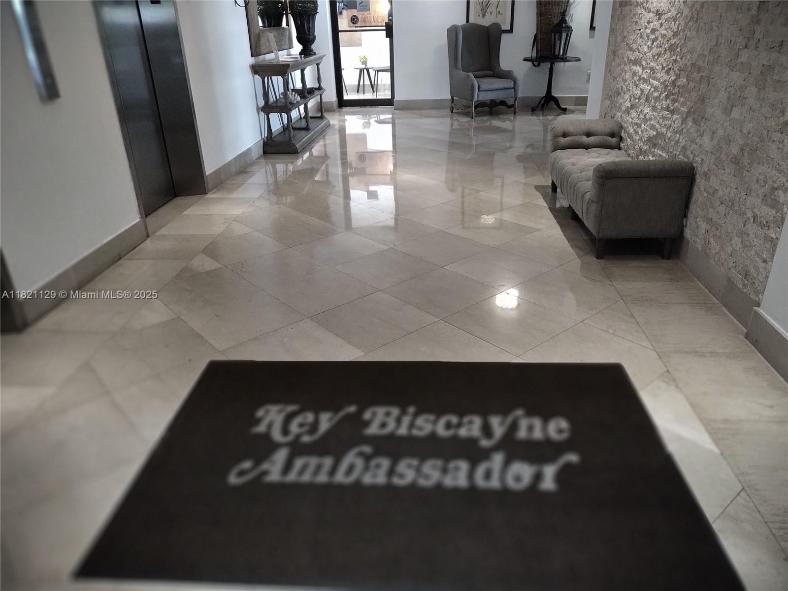 Apartamento à Venda em Key Biscayne, FL