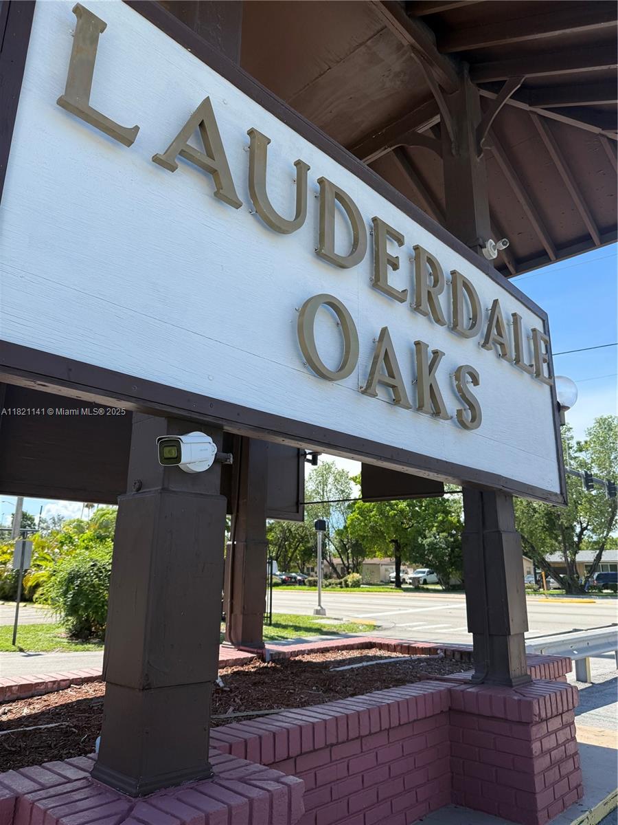 Lauderdale Oaks Condo XII