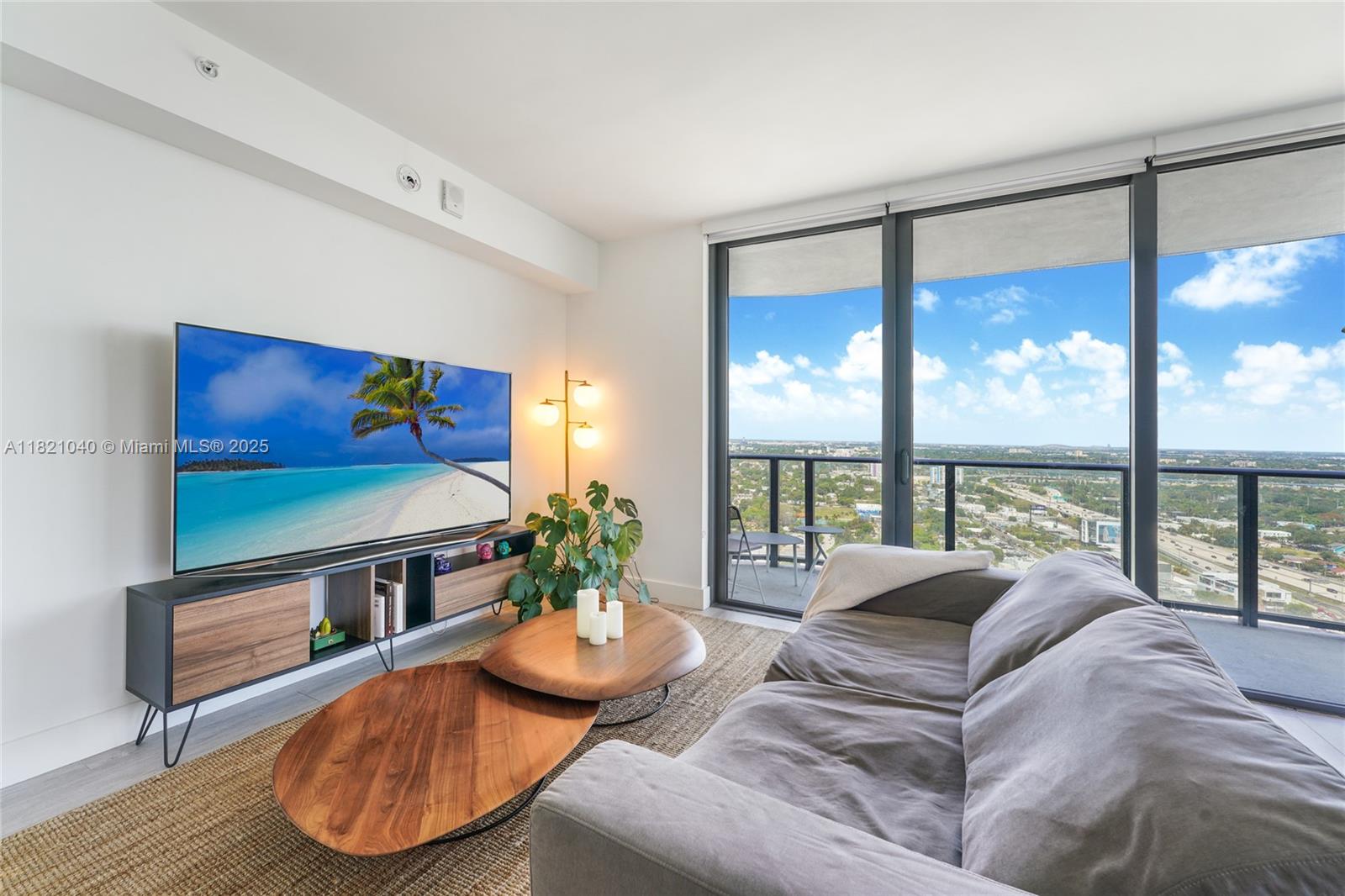 121 NE 34th St #3009, Miami FL 33137