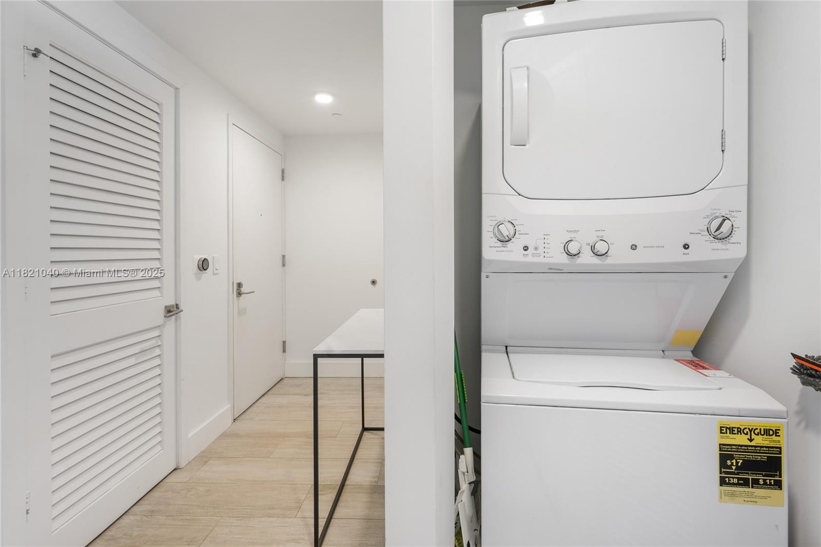 121 NE 34th St #3009, Miami FL 33137