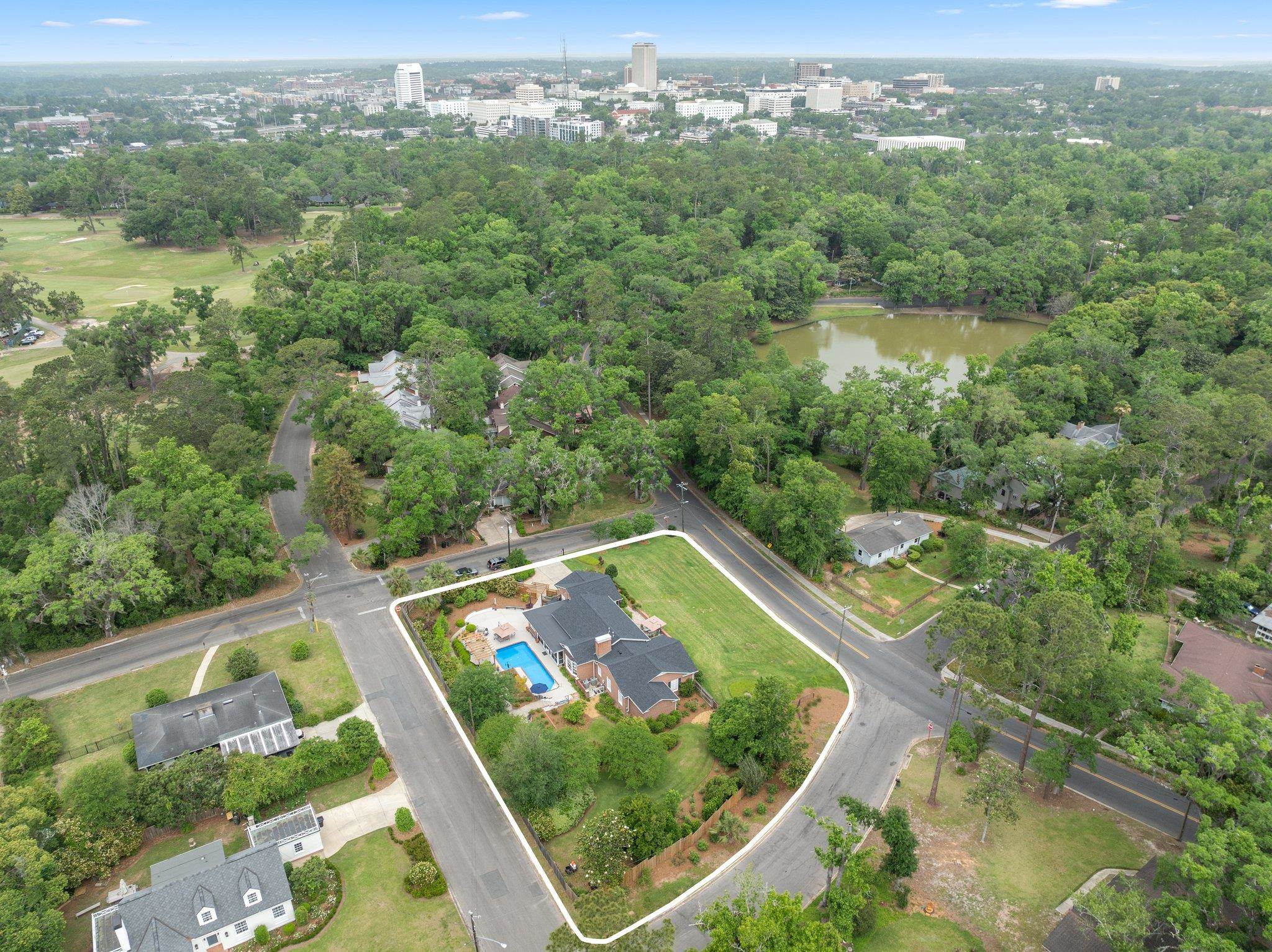 909 Circle Drive, Tallahassee, Florida image 2