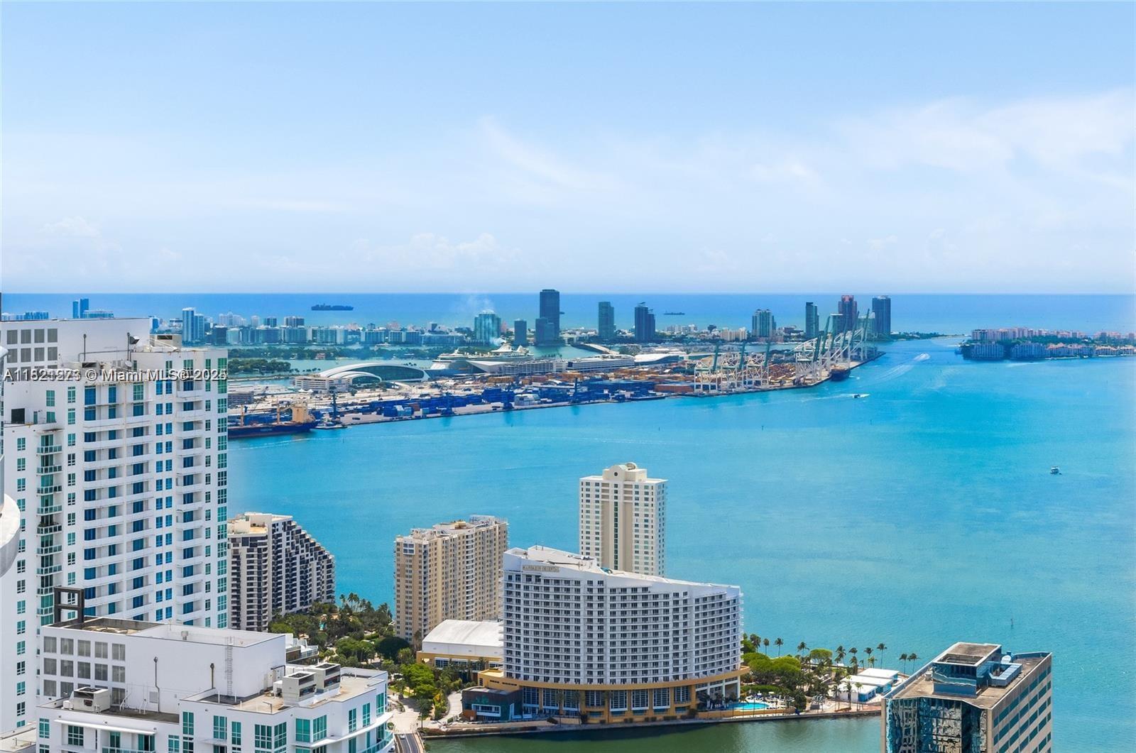 1000 Brickell Plz #4504, Miami FL 33131