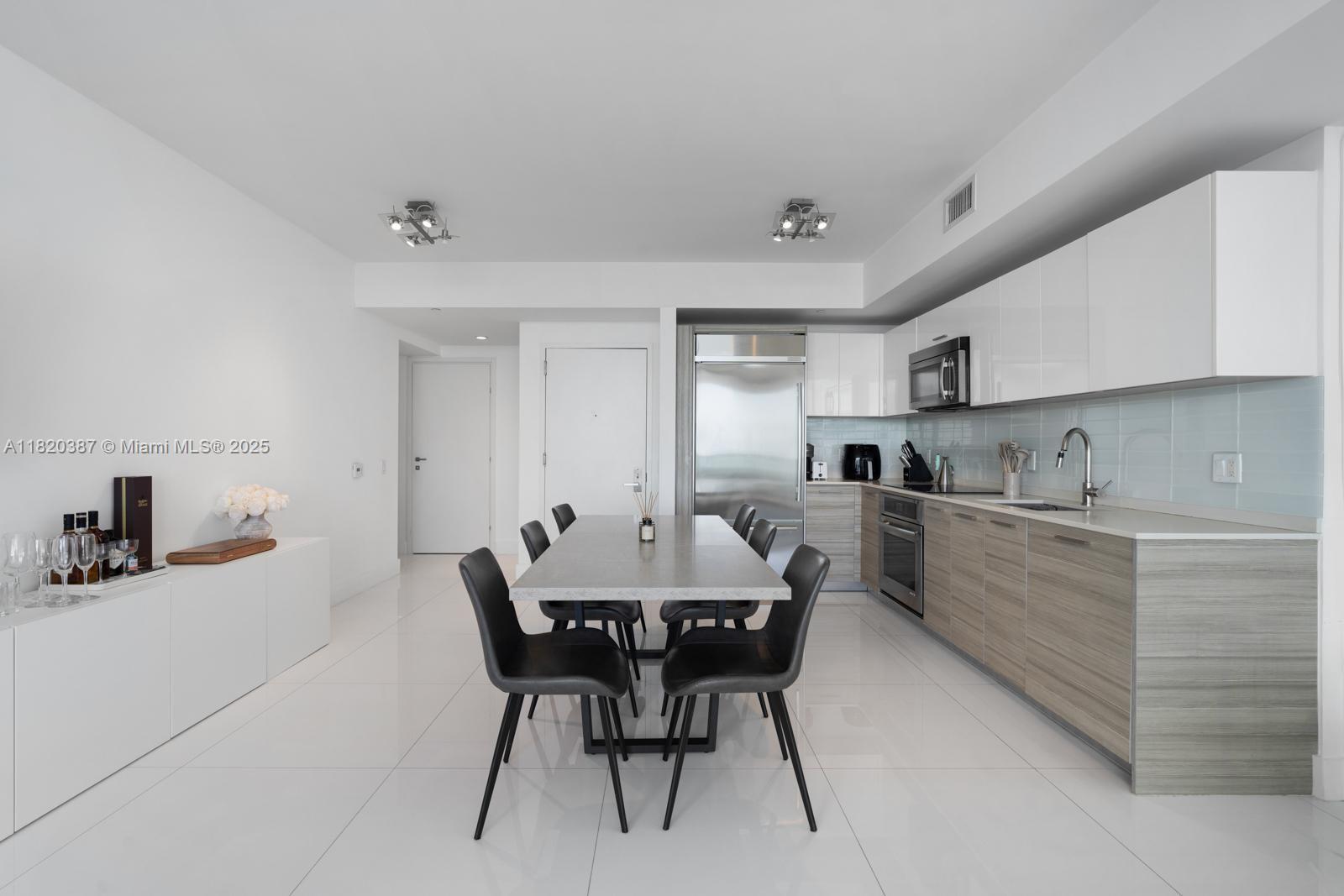 1300 Brickell Bay Dr #3602, Miami FL 33131