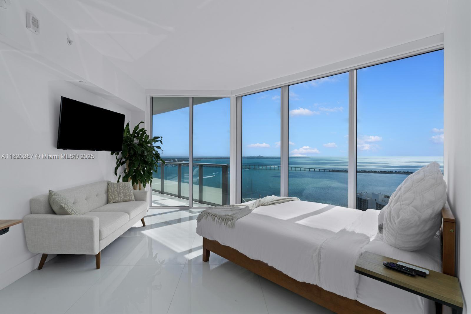 1300 Brickell Bay Dr #3602, Miami FL 33131