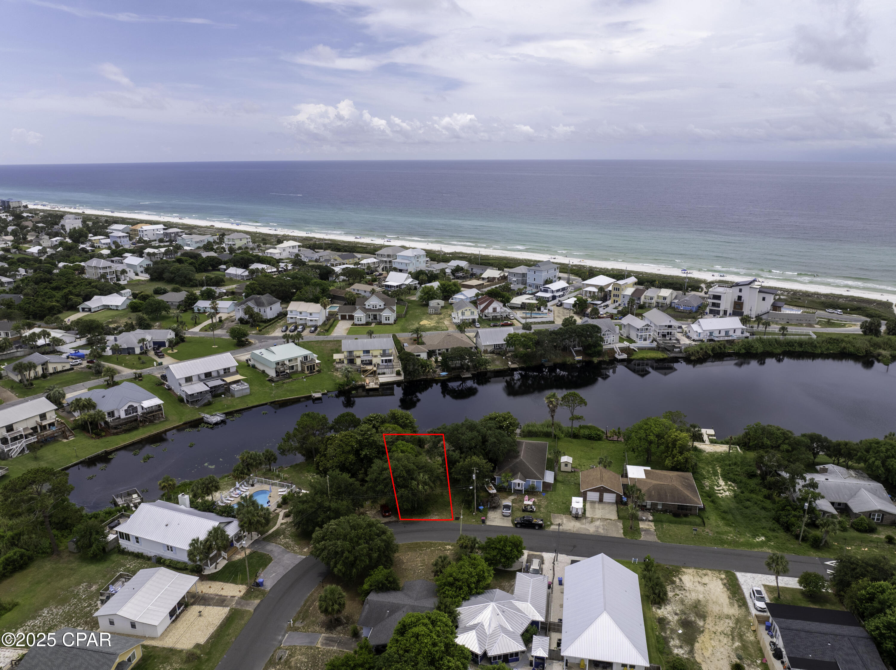 Image 5 For 324 Le Grand Drive
