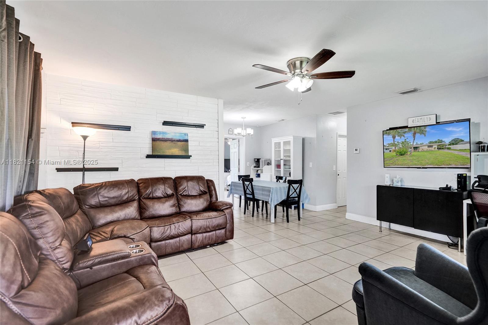 2041 Arcadia Dr, Miramar, Florida image 12