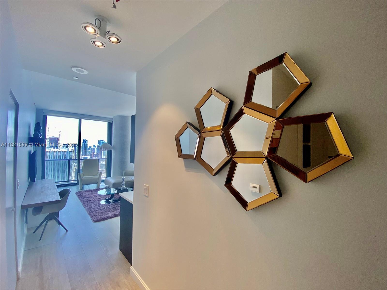 55 SW 9th St #4201, Miami FL 33130