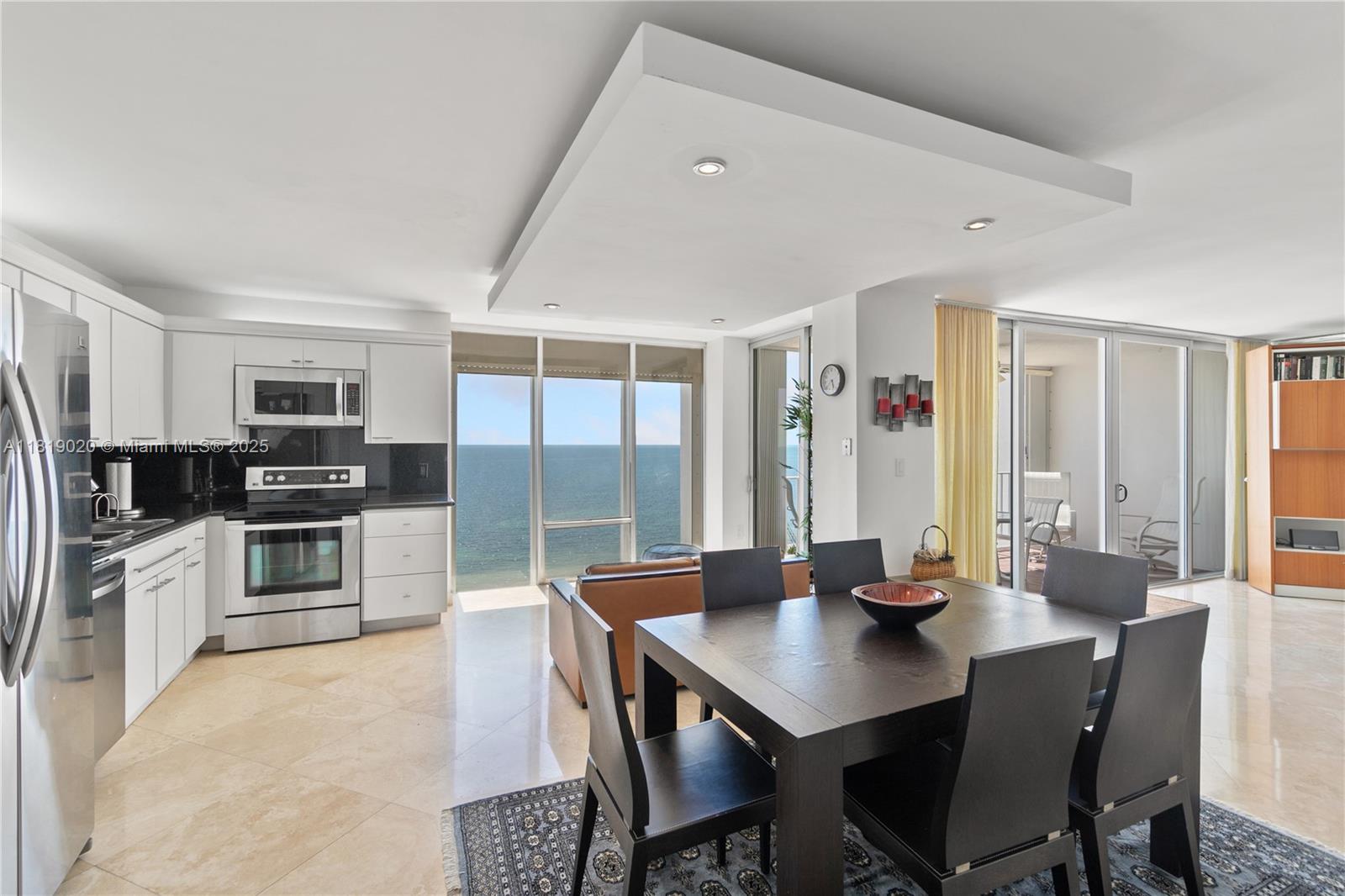 881 Ocean Dr #11C, Key Biscayne FL 33149